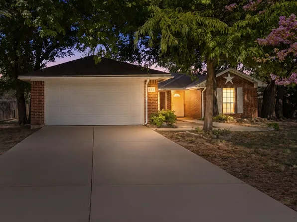 613 N Avenue D, Springtown, TX 76082