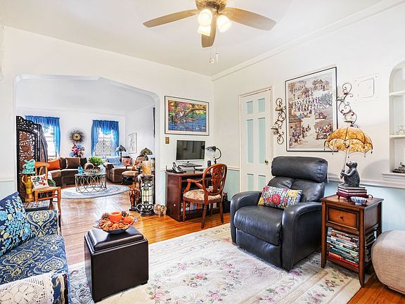 2nd image of 125 Hawthorne St APT 5E