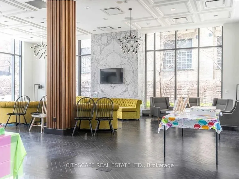 775 King St W #701 — Photo 10