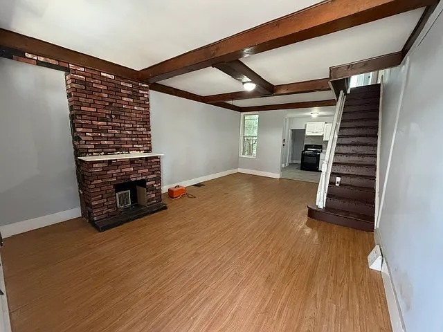 708 E Madison St — Photo 5