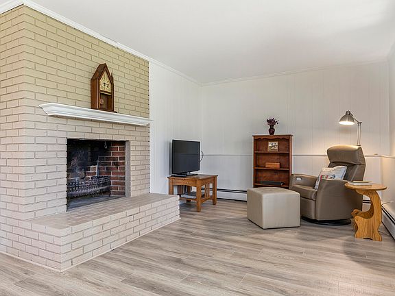 5th image of 87 Ocean House Road