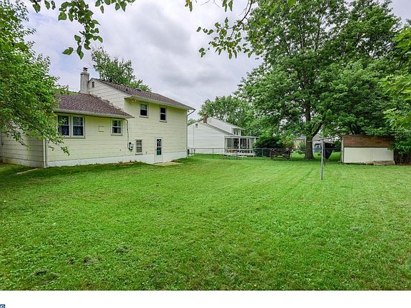 4th image of 1315 Dewson Ln