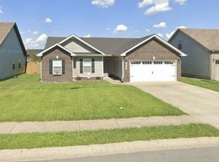 226 Azalea Dr, Oak Grove, KY 42262