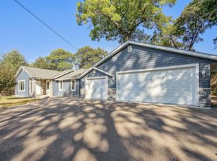 1801 Kestrel Cir, Buffalo, MN 55313