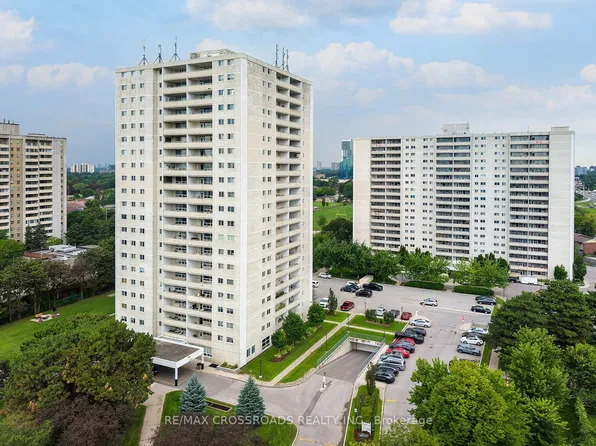 1350 York Mills Rd #906, Toronto, ON M3A 2A1