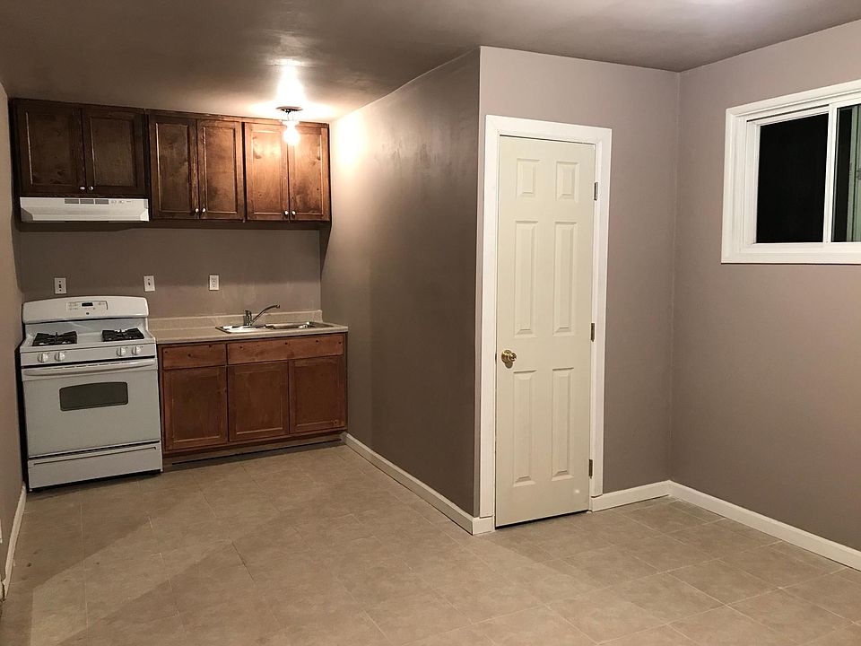 1st image of 13083 Montague St #5