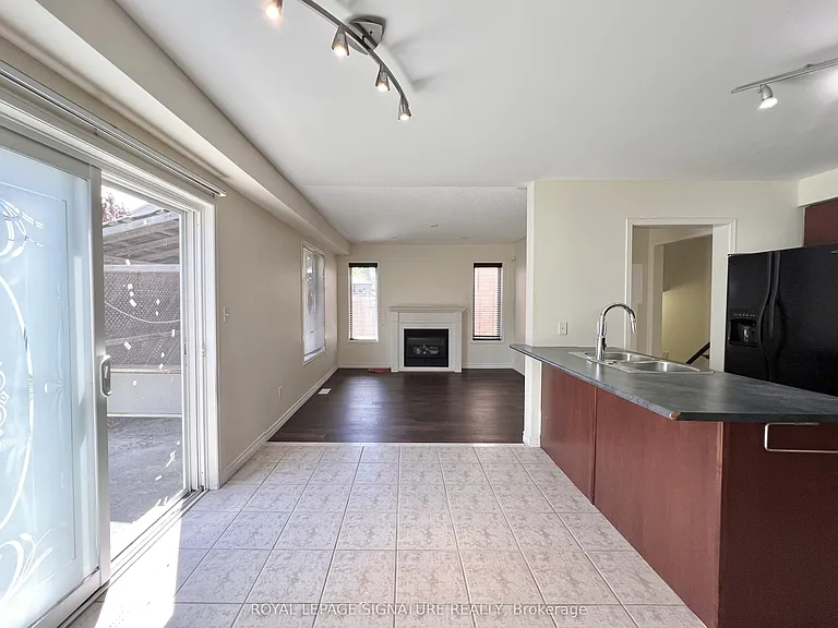 99 Tansley Cres — Photo 14