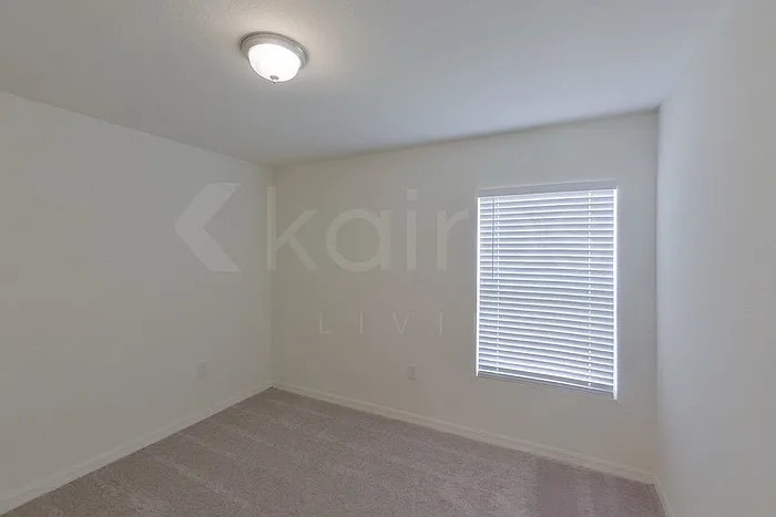 20254 Lorenzo Ave — Photo 11