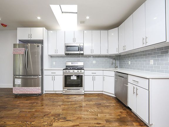 2nd image of 8212 Avenue K