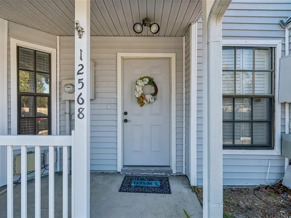 12568 Castle Hill Dr, Tampa, FL 33624