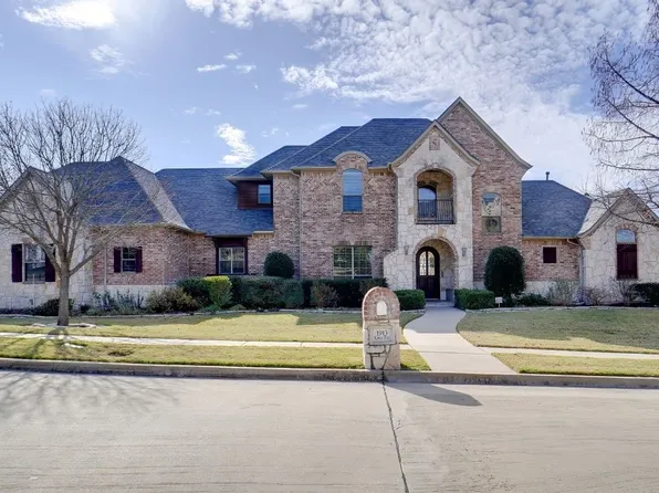 1913 Kings Pass, Heath, TX 75032