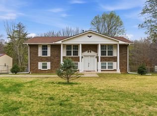 126 Robertson Ave, Greenbrier, TN 37073