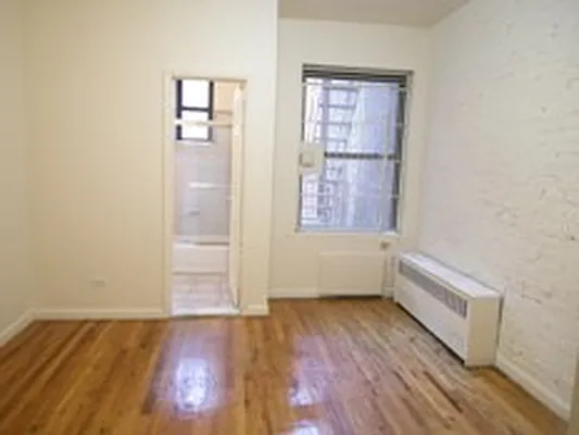 Rented by Vickers Realty | media 3