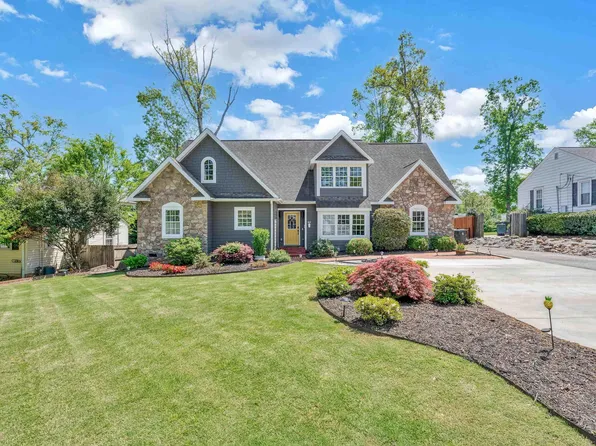 44 Club Dr, Greenville, SC 29605