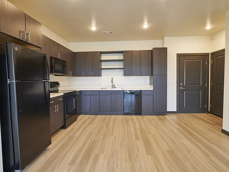Westbury Apartments — Photo 10