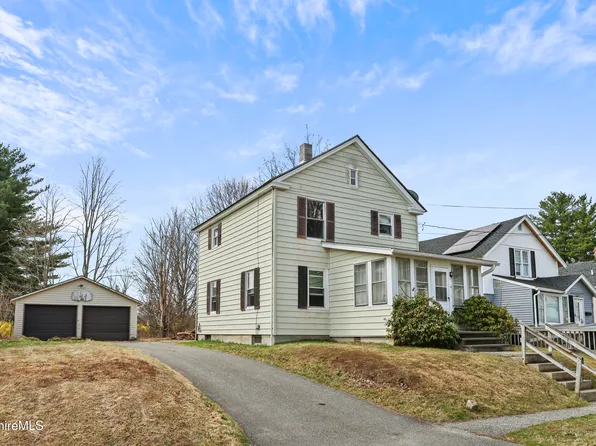 49 McArthur St, Pittsfield, MA 01201