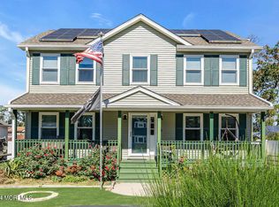 607 Poplar St, Lakehurst, NJ 08733