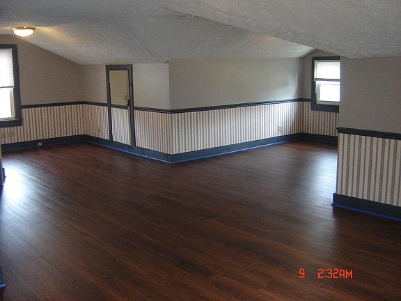 Upstairs Bedroom Loft, Places For 2 Beds