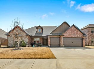 1507 SW Hayfield Ave, Bentonville, AR 72713