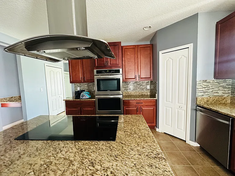 2146 Forest Lake Ave — Photo 8