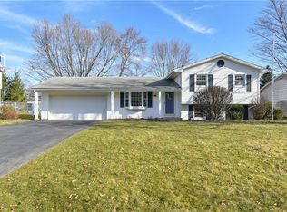 4125 Aleesa Dr SE, Warren, OH