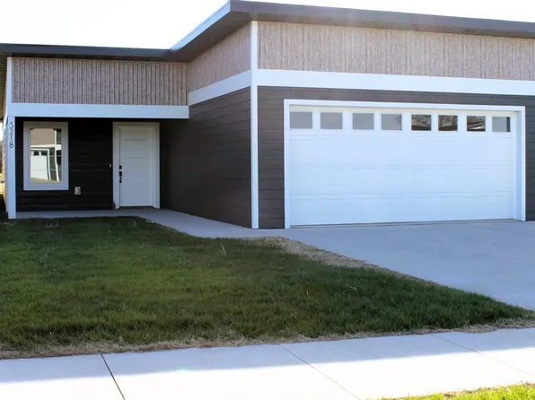 3218 W 3rd St, Spencer, IA 51301