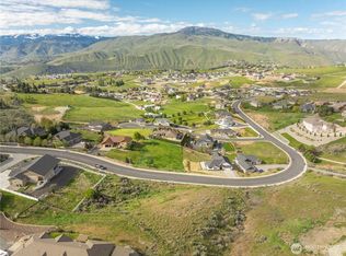 442 W Rolling Hills Ln, Wenatchee, WA 98801