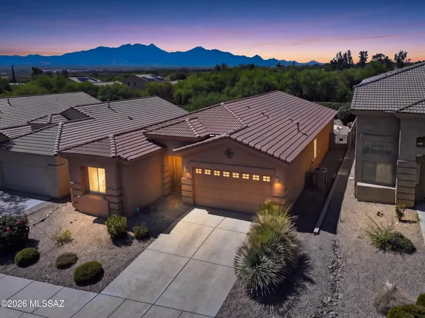 96 E Calle Trona, Green Valley, AZ 85614