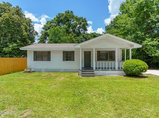 108 Glenwood Dr, Petal, MS 39465