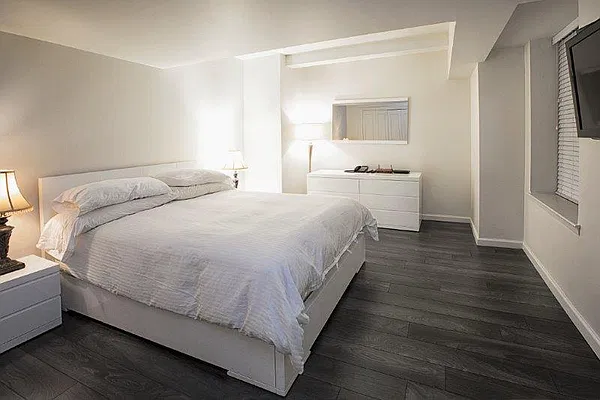 Bedroom, photo 1