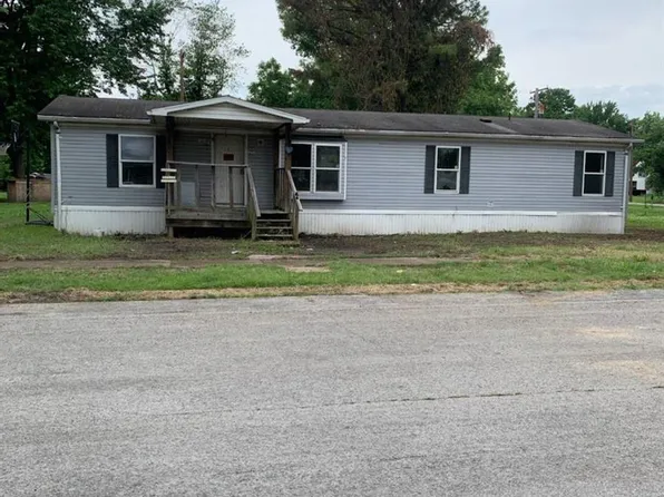 125 N McKinley St, Mounds, IL 62964