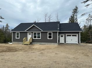 5 Moss Rd, Harrison, ME 04040