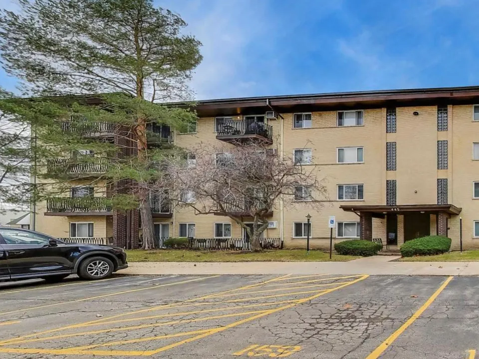 445 S Cleveland Ave #204