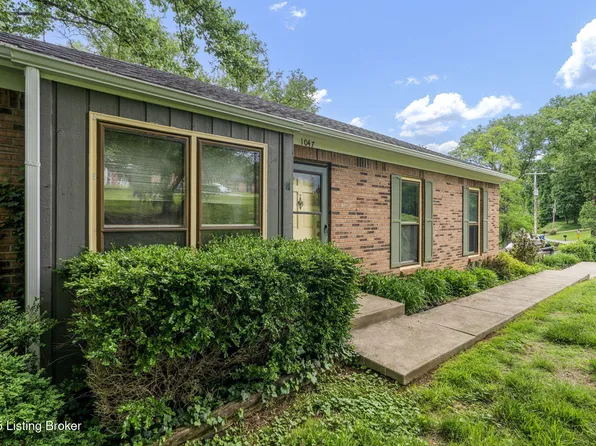 1047 Rollingwood Ln, Goshen, KY 40026