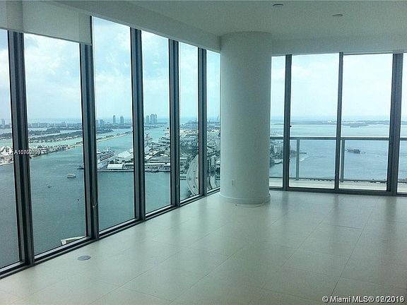 3rd image of 888 Biscayne Blvd APT 4108