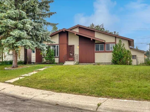 19 W Windsor Pl, Strathmore, AB T1P 1B2