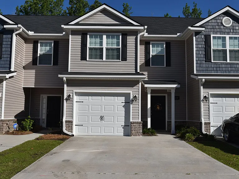411 Ferguson Ln — Photo 1
