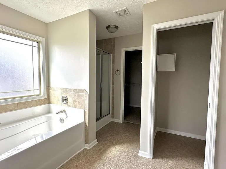 6311 Jacobs Creek Cir — Photo 12