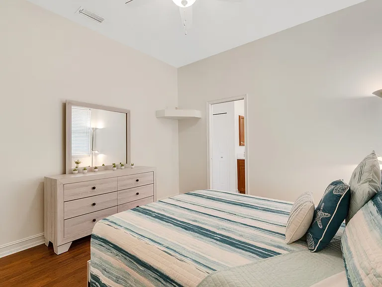 4801 Edgemont Ct — Photo 28