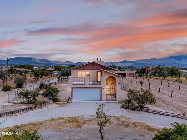 1124 Green Meadows Rd, Anthony, NM 88021