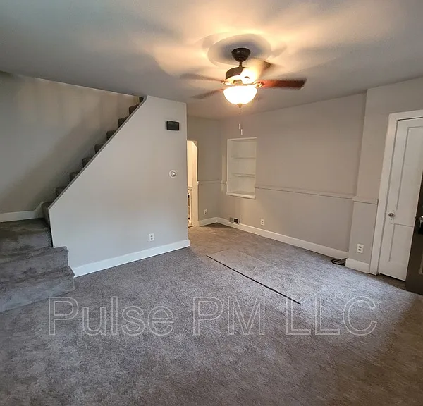 816 Montague Rd #U2 — Photo 5