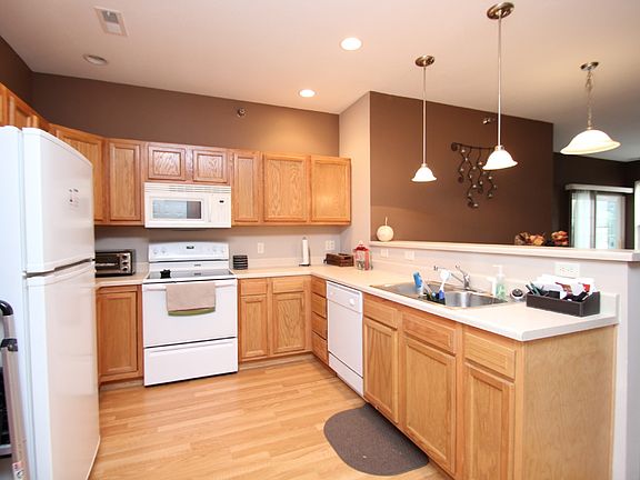 2nd image of 1307 SE University Ave Unit 101