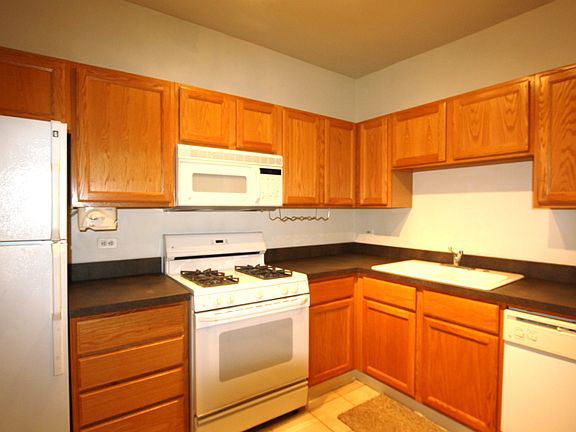 2nd image of 5508 N Kenmore Ave APT 2