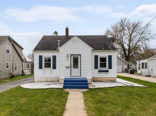 825 W Bell Ave, Appleton, WI 54914