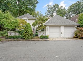 23 Exmoor, Ottawa Hills, OH 43615