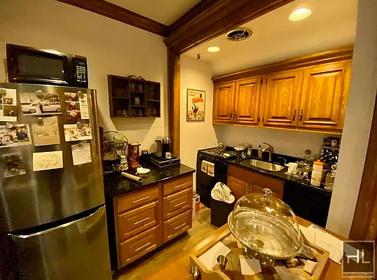 Rented by Highline Residential | media 10