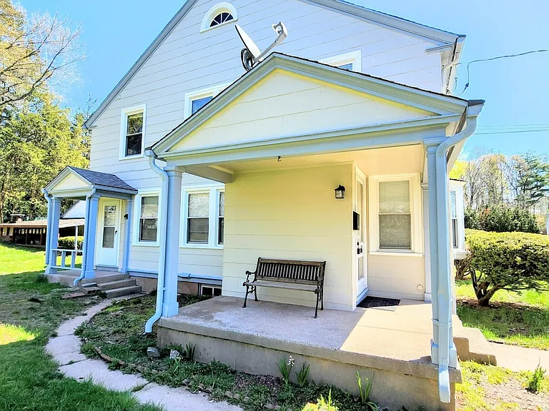 127 West St — Photo 3