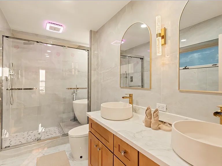 18800 Soundview Dr NW — Photo 10