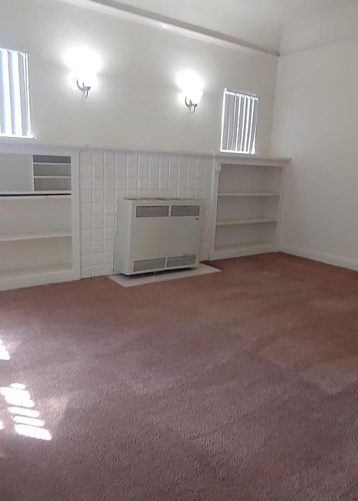 1st image of 639 W 75th St