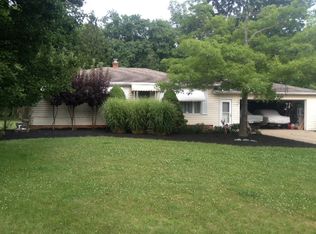 10941 Gregory Ln, North Royalton, OH 44133